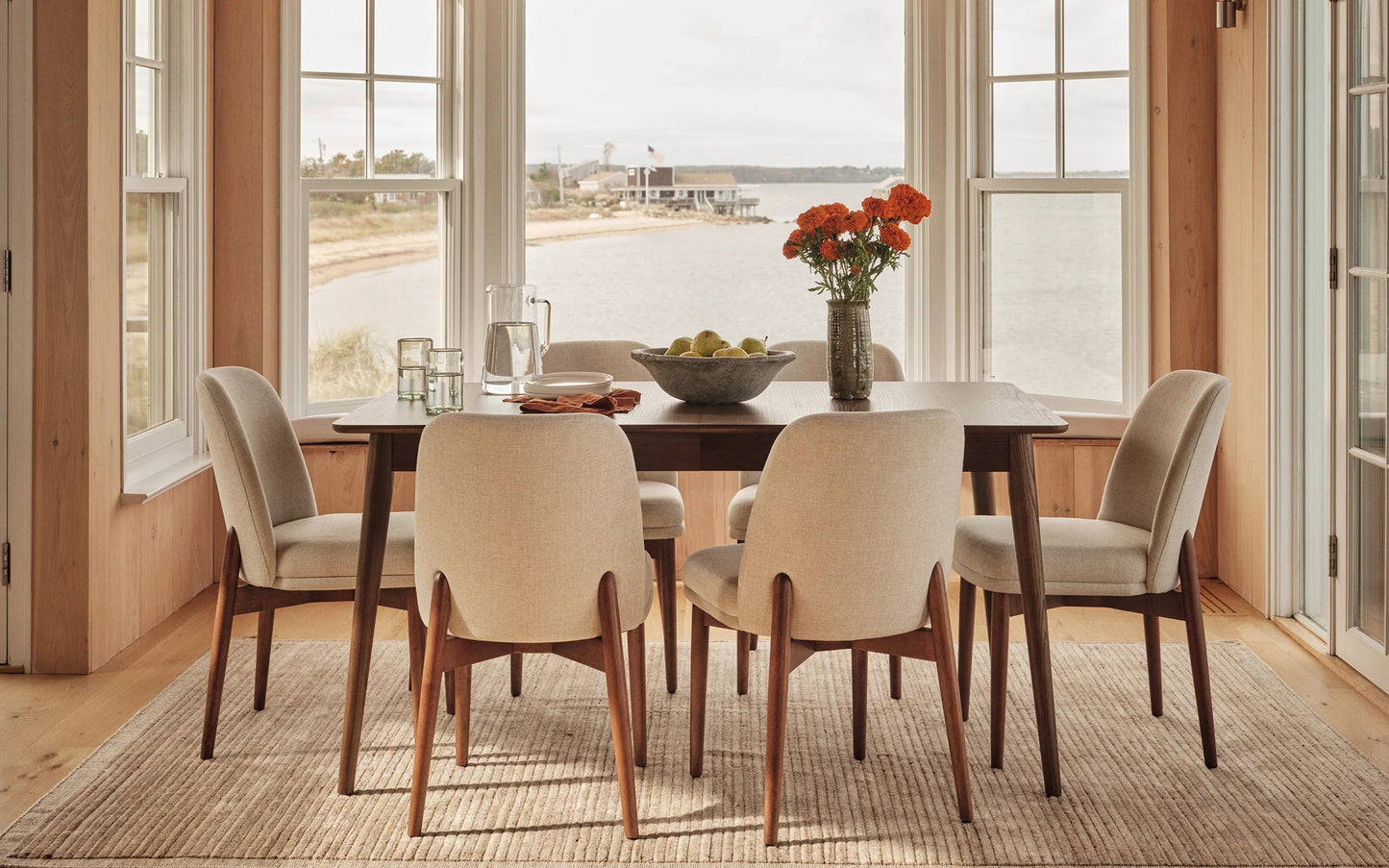 Alto Modern Dining Chair – Mid-Century Comfort & Elegance