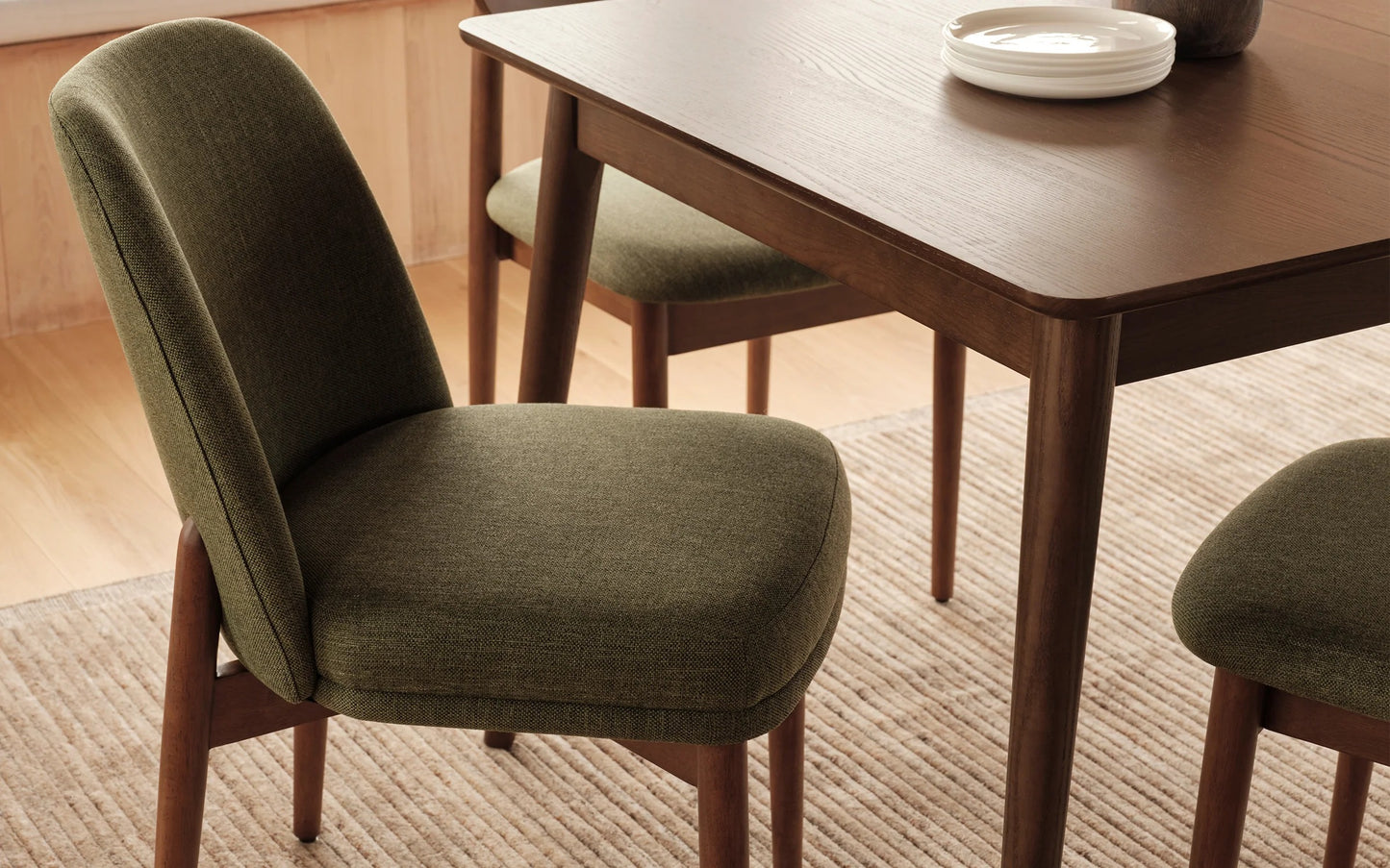 Alto Signature Olive Dining Chair – Premium Fabric & Solid Wood Frame